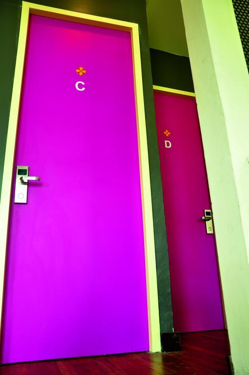Sabye Club Hostel Bangkok Exterior photo
